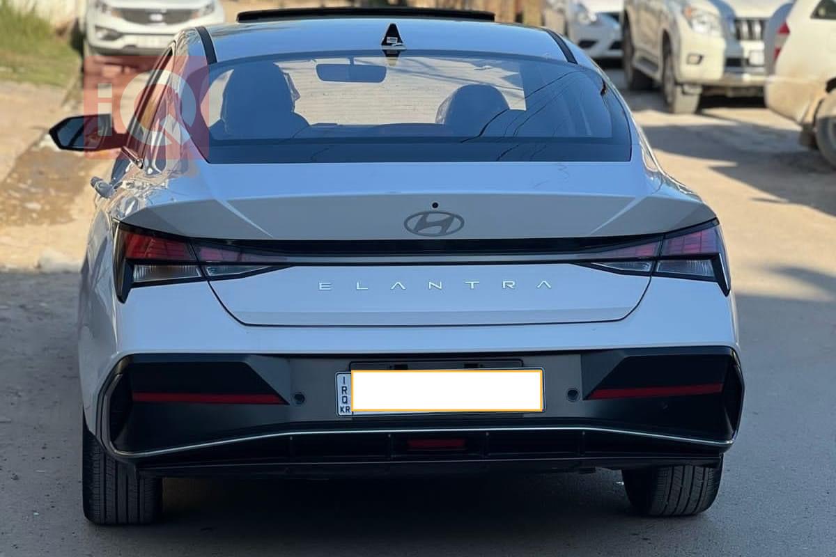 هیوندای ئەلەنترا